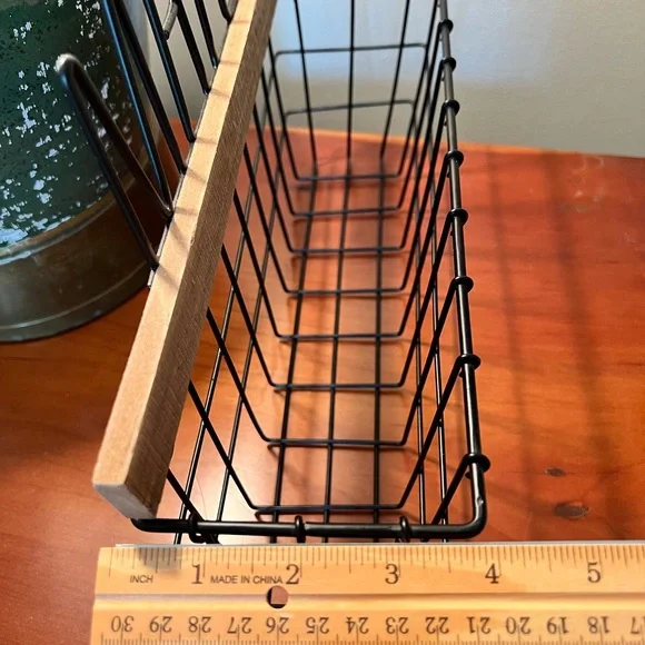 ⭐️Host Pick⭐️ Rae Dunn wall mounted wired MAIL holder NWOT - Picture 3 of 7